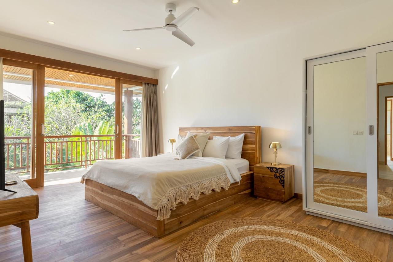 Villa Lumut 3 Bedrooms Central Seminyak Extérieur photo